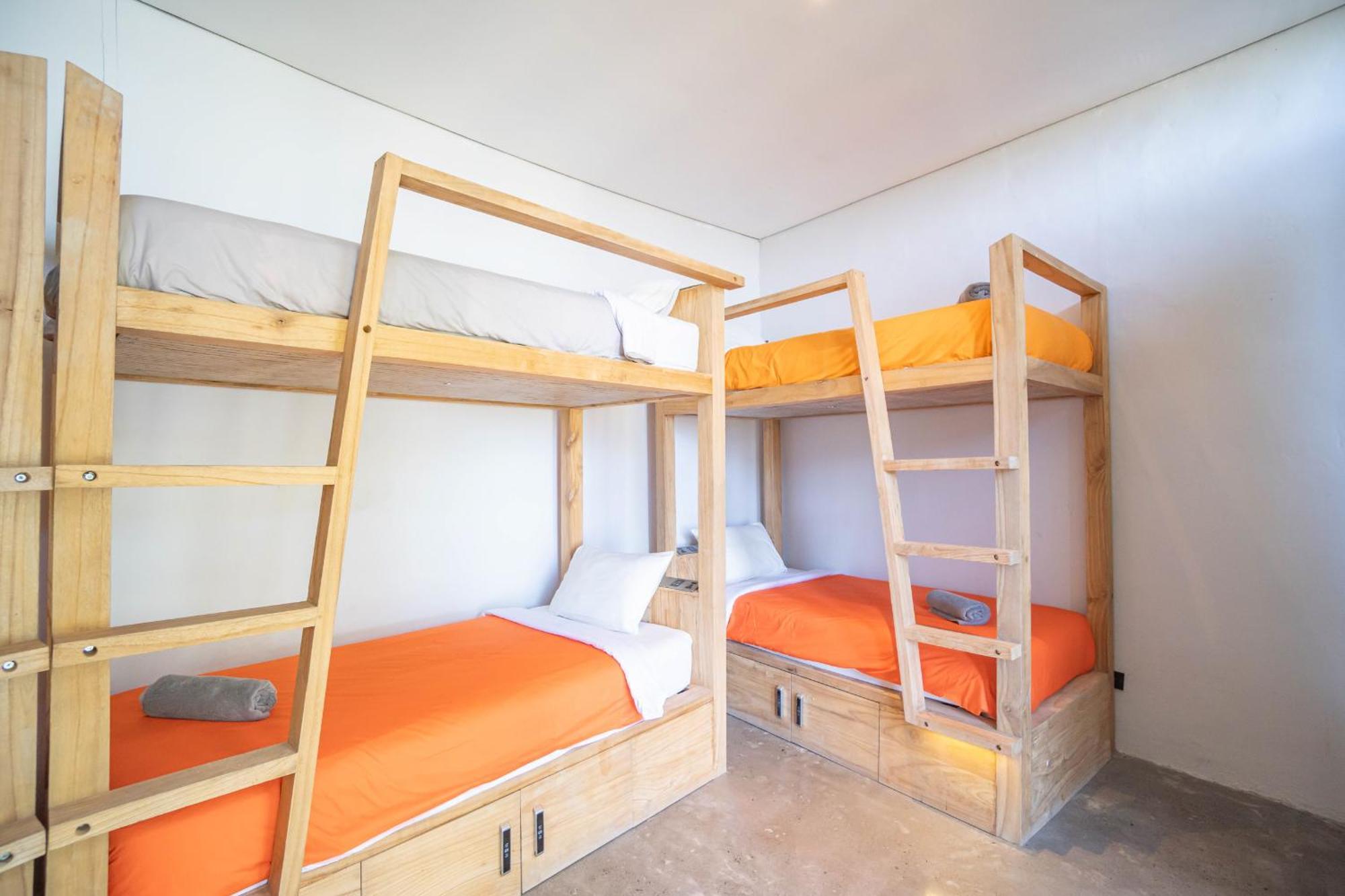 Bong Hostel Nusa Lembongan Esterno foto