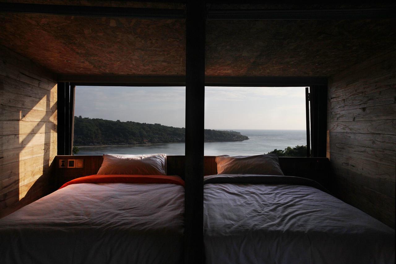 Bong Hostel Nusa Lembongan Esterno foto