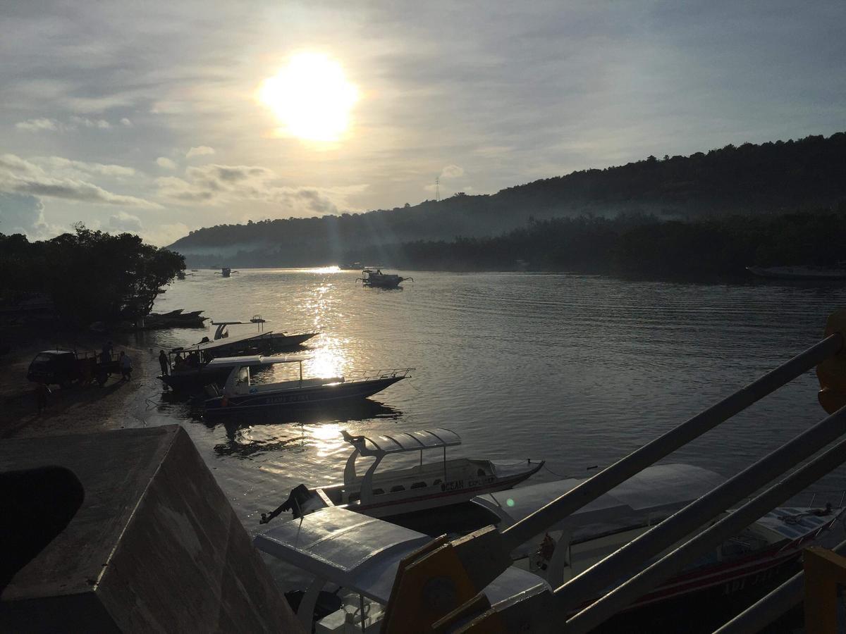 Bong Hostel Nusa Lembongan Esterno foto