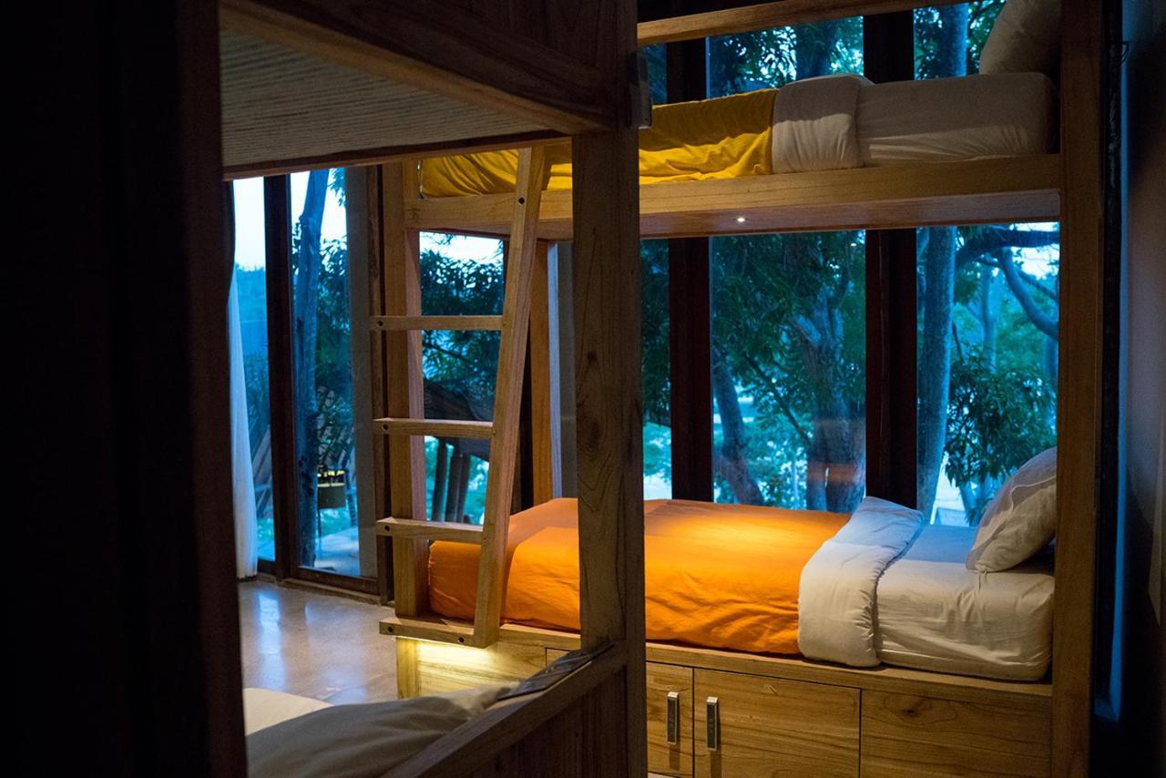 Bong Hostel Nusa Lembongan Esterno foto